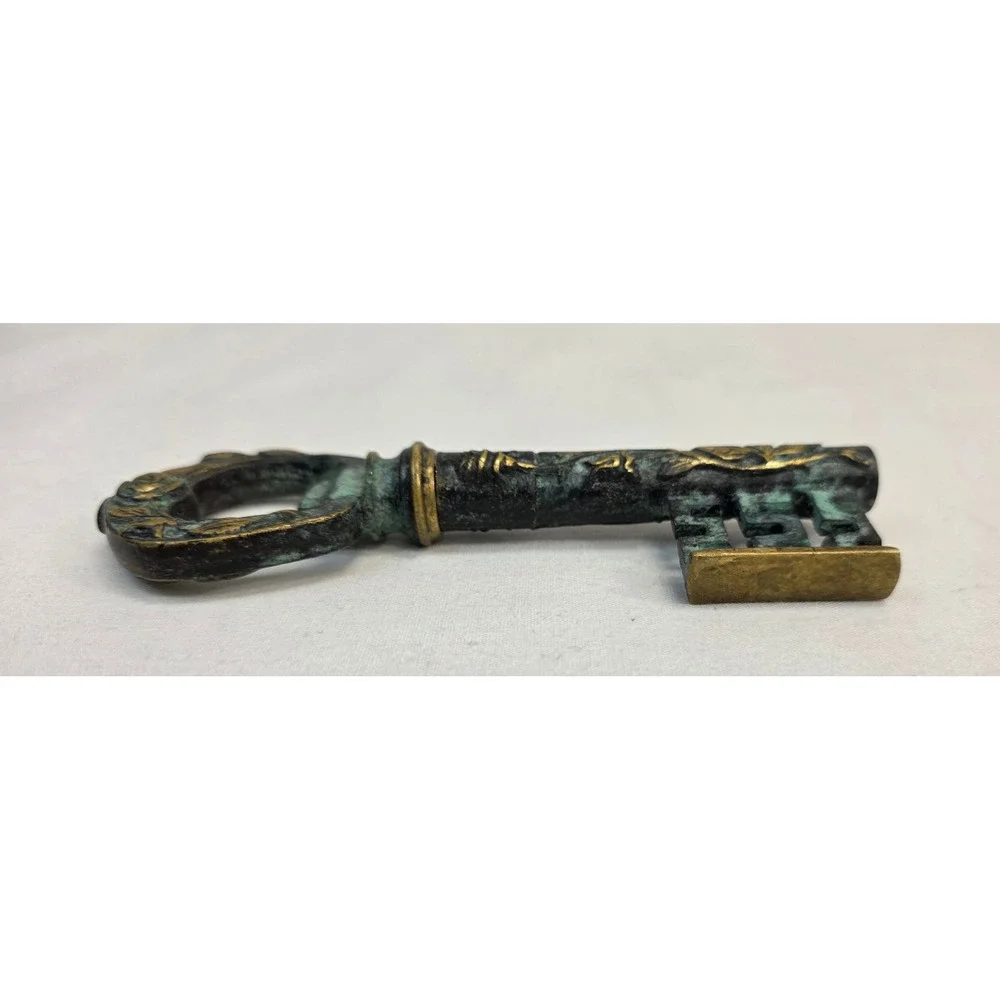 Vintage Skeleton Key Corkscrew Bottle Opener Verdigris Rose Embossed Bar Tool